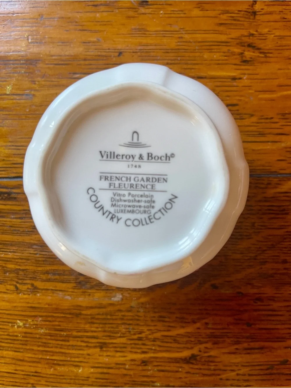 Villeroy & Boch French Garden ‘Fleurence’ Sugar Bowl in White, Yellow and Green